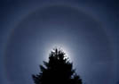 d152sonnenhalovor.jpg (4046 Byte)